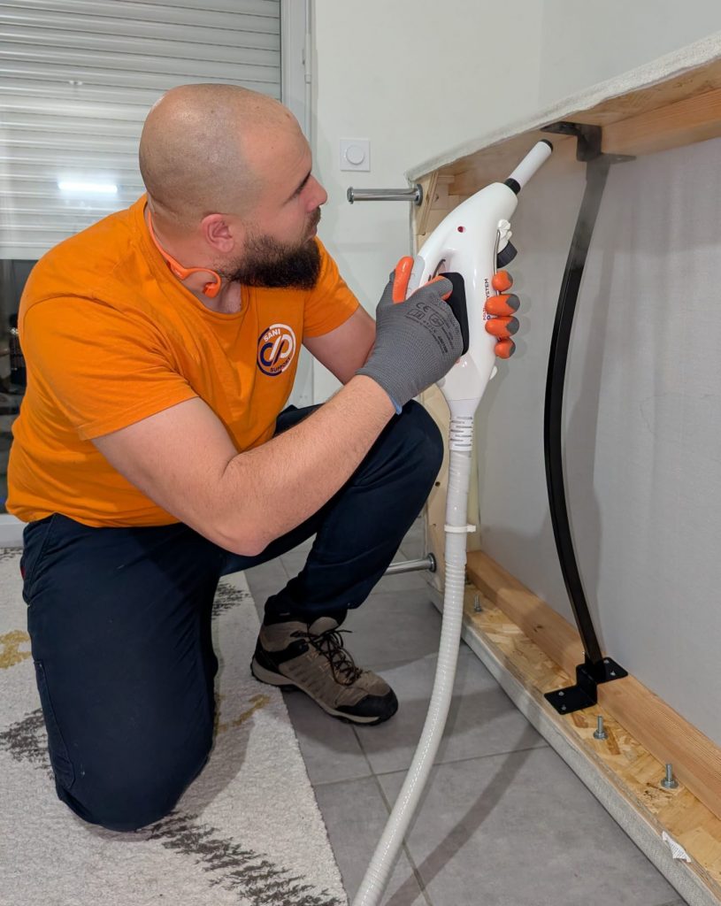 Punaise de lit dans un logement à Lyon traitée par SANI SUPPORT